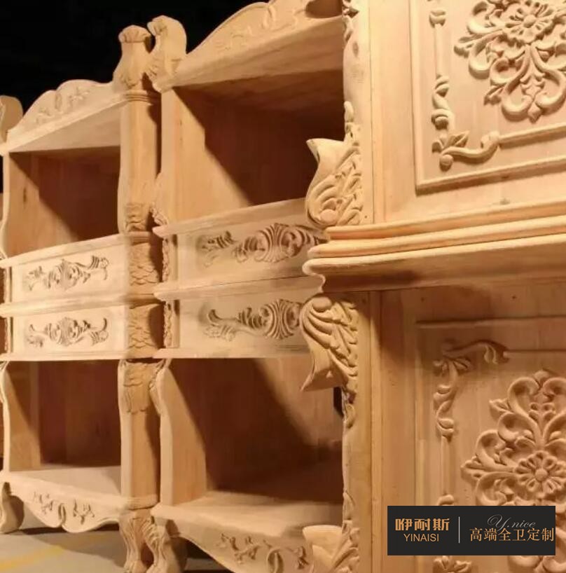 第十一步：木磨。把木頭表面的毛刺打磨掉，有小坑挖或黑疤的地方挖掉后填補起來、并打磨光滑。